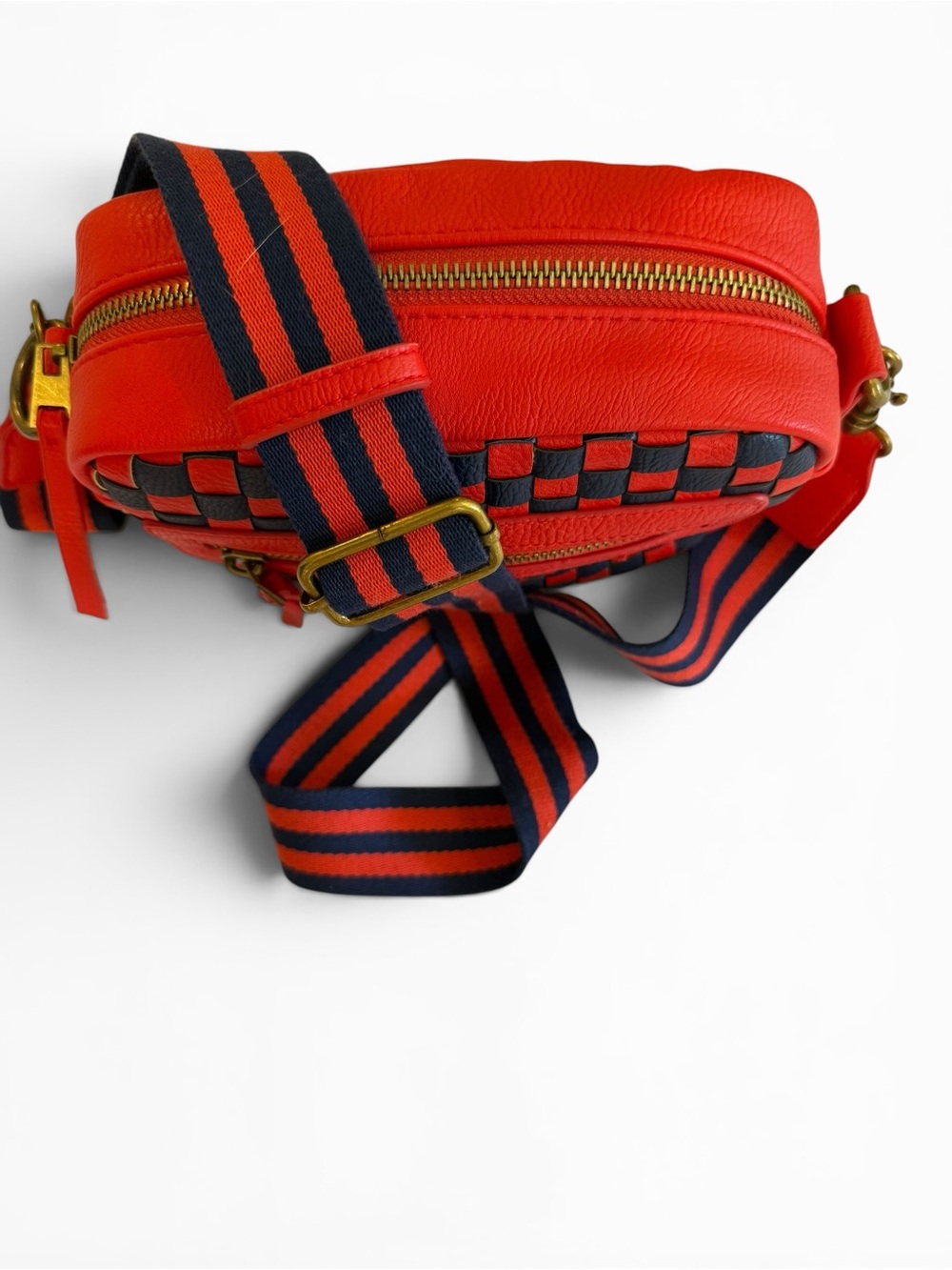 5 for $25!! Universal Thread Red/Navy Checkered Woven Crossbody Camera Bag - Picture 2 of 13